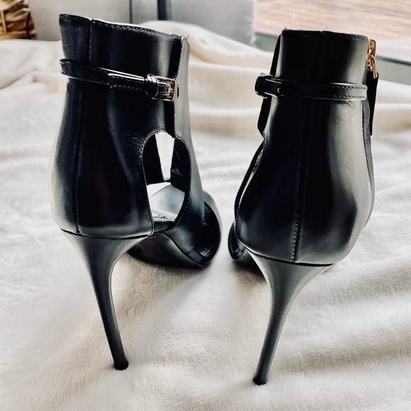 🔶FREE SHIPPING 🔶Tom Ford Padlock Cutout 105mm Heel - Picture 4 of 11